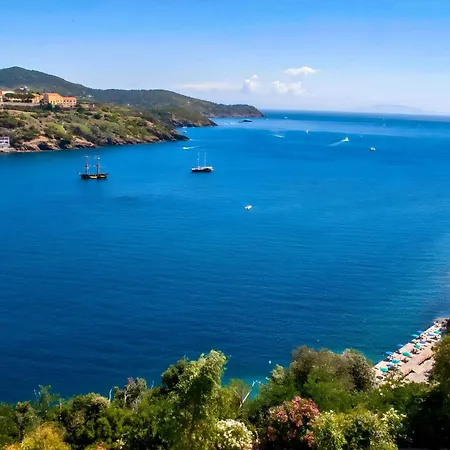 Hotiday Collection - Porto Azzurro 4*