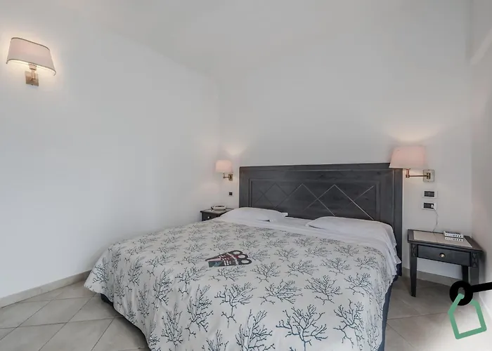 Hotiday Collection - Porto Azzurro 4*