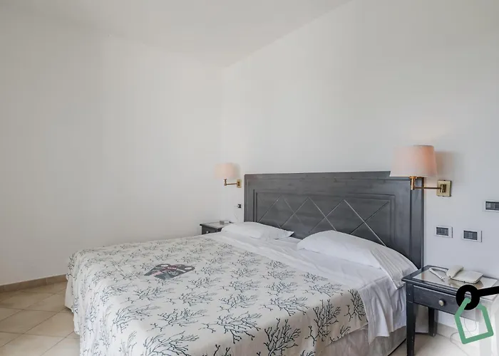 Hotiday Collection - Porto Azzurro Hotel 4*